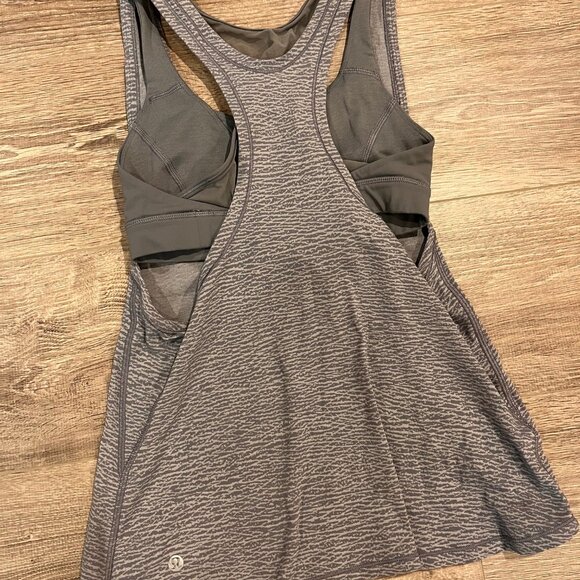 Lululemon Glide & Stride Grey Print Tank with Bra size 6 - Picture 4 of 5